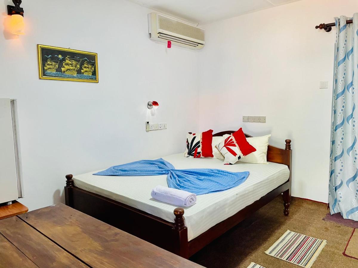Nethusali Guest House Hikkaduwa Exterior photo