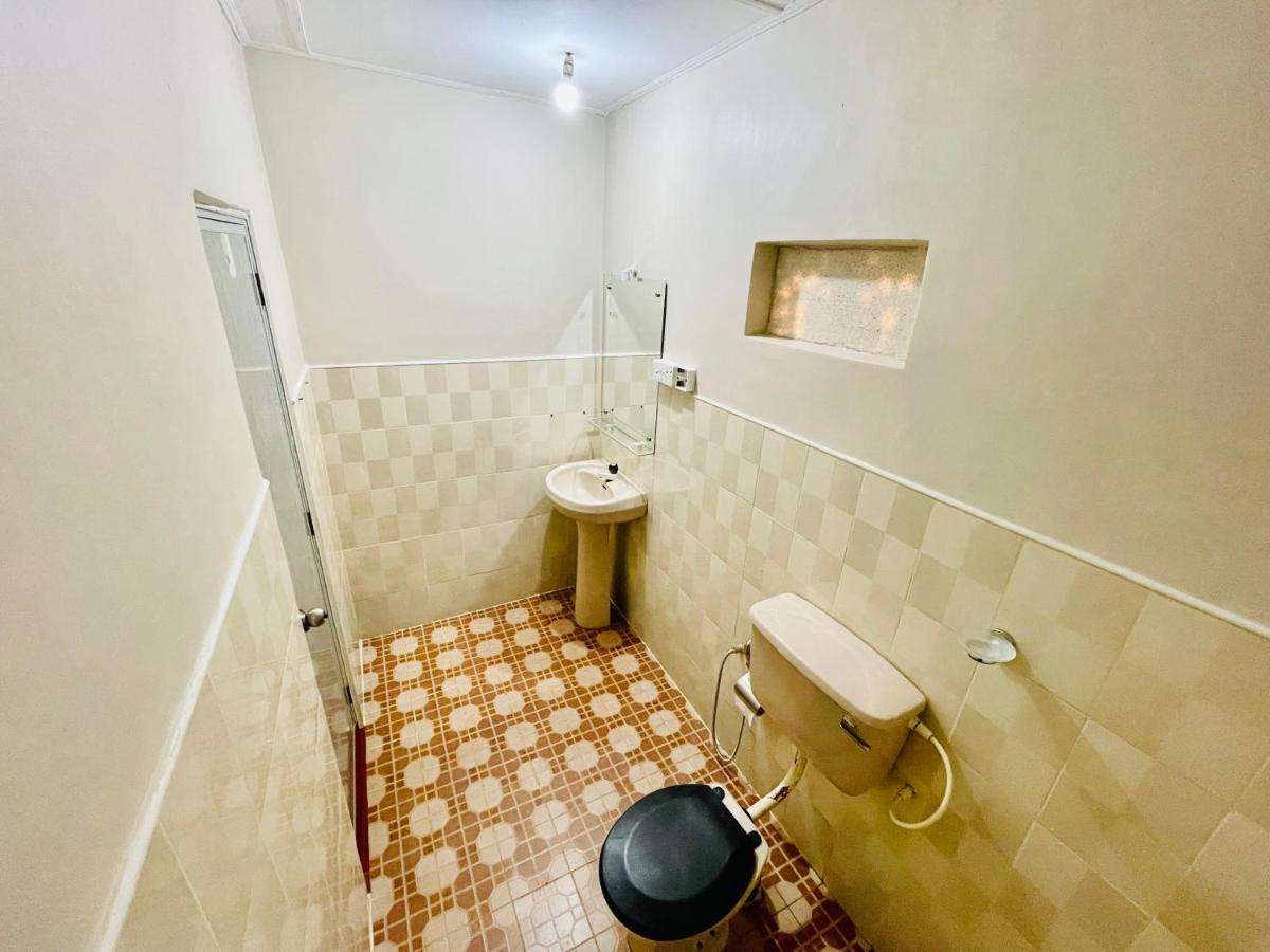 Nethusali Guest House Hikkaduwa Exterior photo